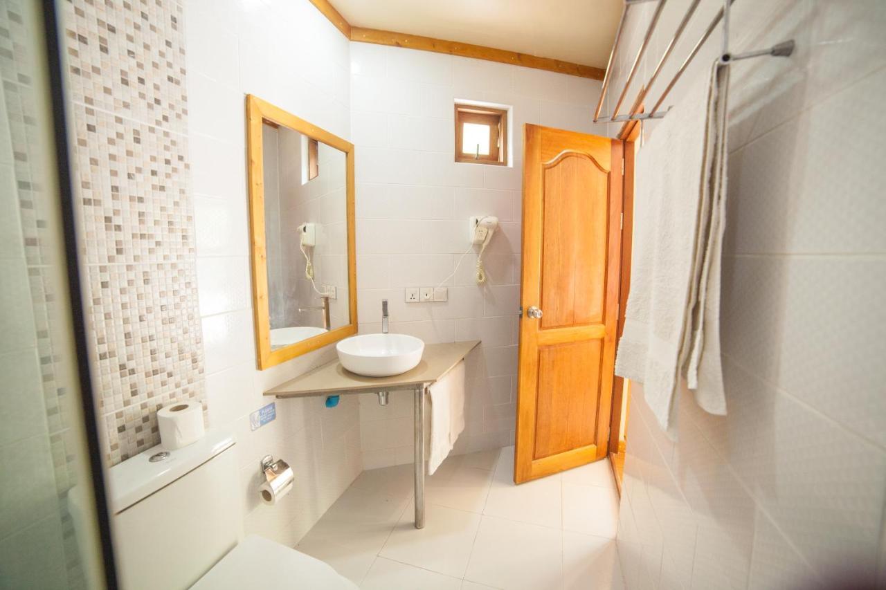 Island Pavilion Hangnaameedhoo Екстериор снимка